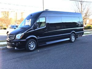 2018-midwest-mercedes-benz-sprinter-3500-super-single-sprinter-5a295d0ea043b-large